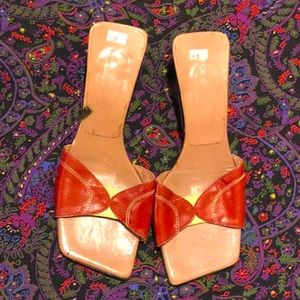 for on the go gals, lmk if you’d only like one pair!!